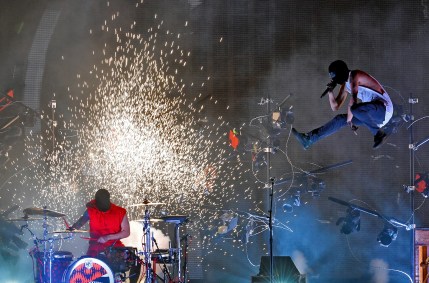 2016 American Music Awards - Show